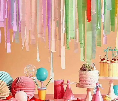 Green crepe paper in fiesta party 