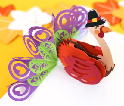 Rustic Thanksgiving Vibes with Crepe Paper Turkey Crafts