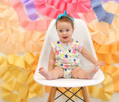 Folding Crepe Paper Streamers: Ideas for Small Spaces