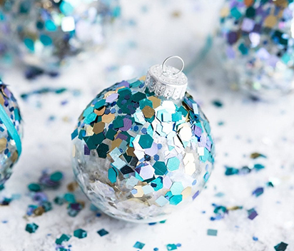 Easter and Spring Garland Ideas in Metallic Confetti Paper